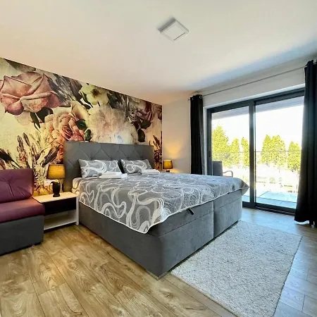 Chata Maya Domasa Kvakovce