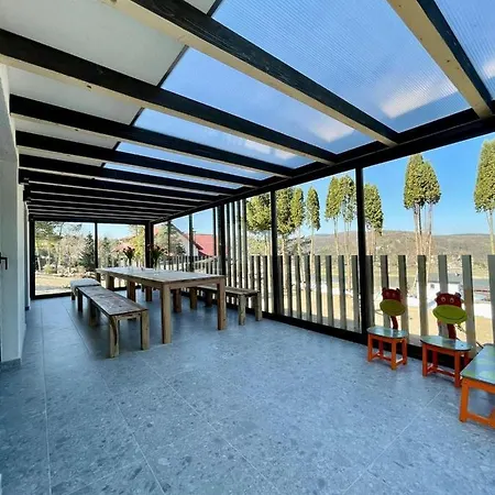 Hotel Chata Maya Domasa *